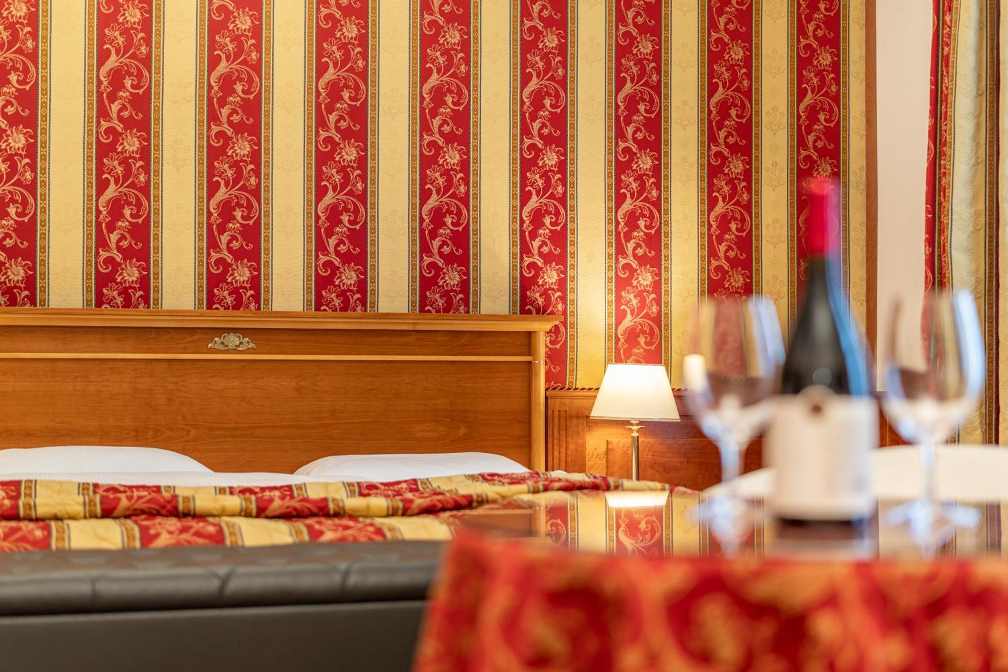 Hotel Neue Post I Self Check-In إنسبروك المظهر الخارجي الصورة